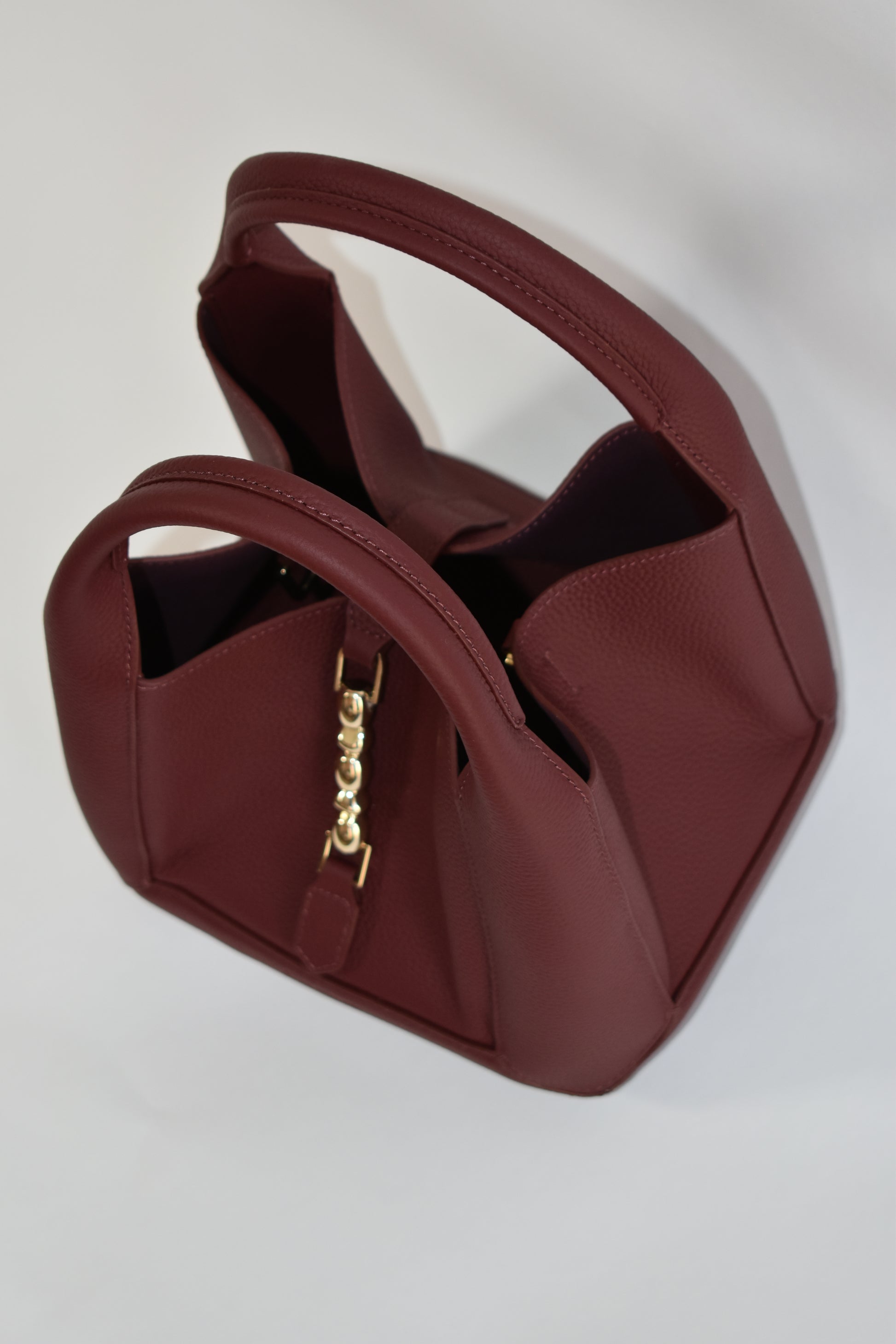 Coral Bucket Bag Shiraz Togo Pebble Leather - PREORDER