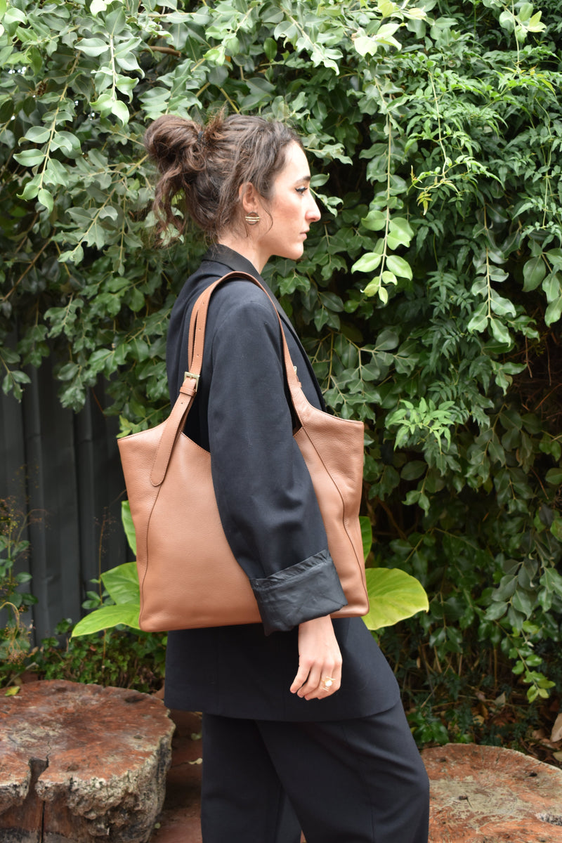Margaret Tote in Mud — Oralua